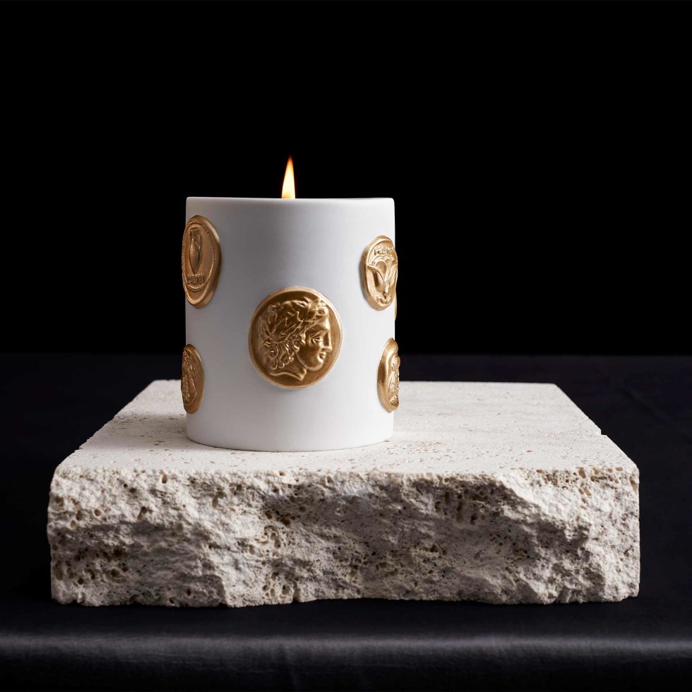L'Objet Medaille Scented Candle